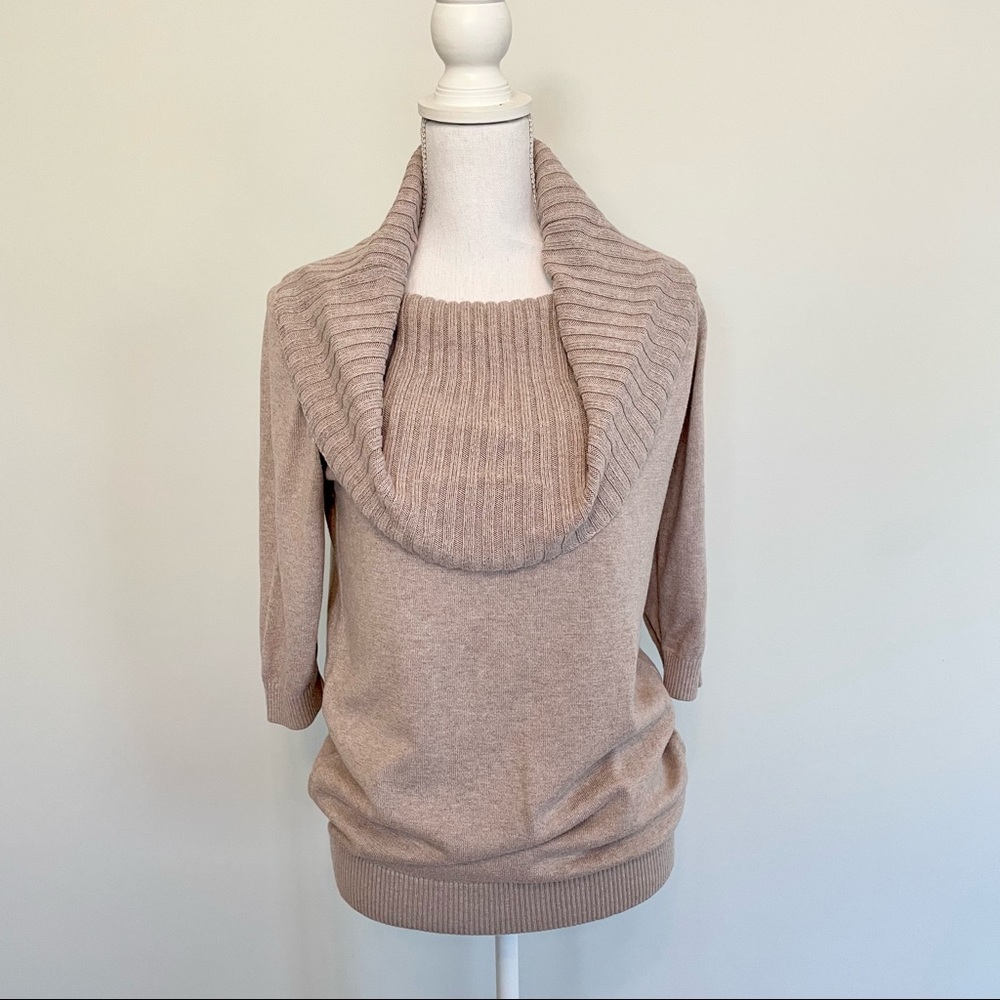 Express Sweater - Picture 3 of 7